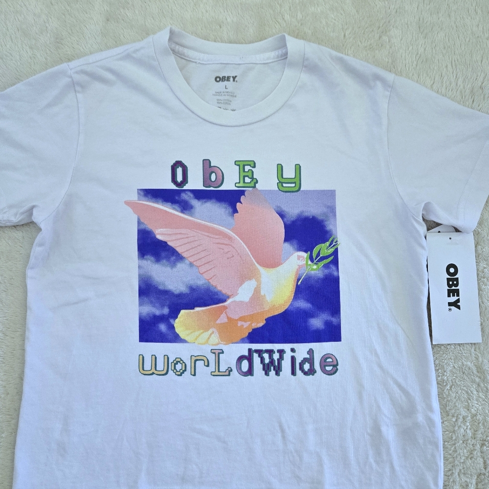 Obey Worldwide🌐 Peace✌️ Dove🕊 Graphic Tee👕 - NWT - Picture 3 of 15